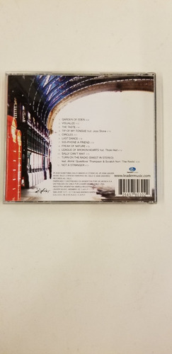 Something Sally Familiar Strangers Cd Usado (Usado)