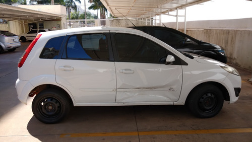 Imagem 3 de 6 de Ford Fiesta Rocan 1.0 5p Flex 2014/2014 - Completo.