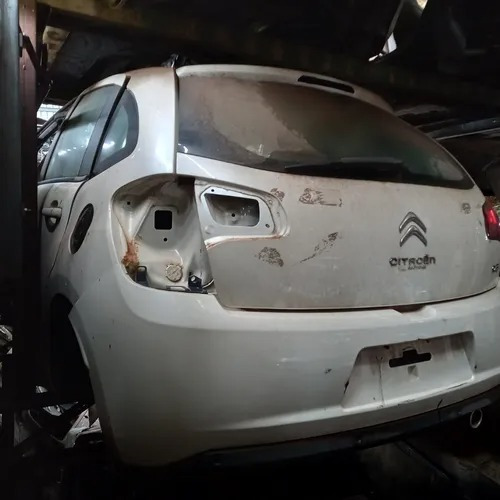 Imagem 9 de 18 de Sucata Peugeot 208 Para Vendas De Peças