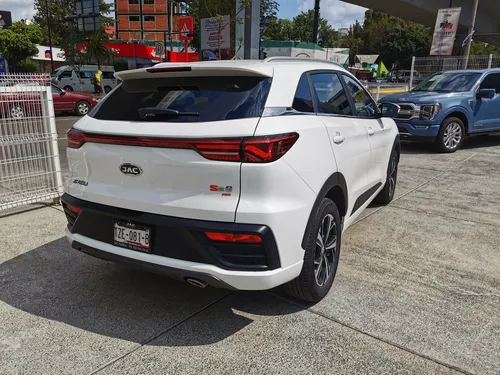 JAC Sei6 Pro 1.5T Gdi Limited Dct