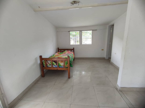 Imagen 4 de 29 de Se Vende Hermosa Quinta Excelente Ubicacion De Barrio Sucre Zona Norte Aragua Maracay 04243785803