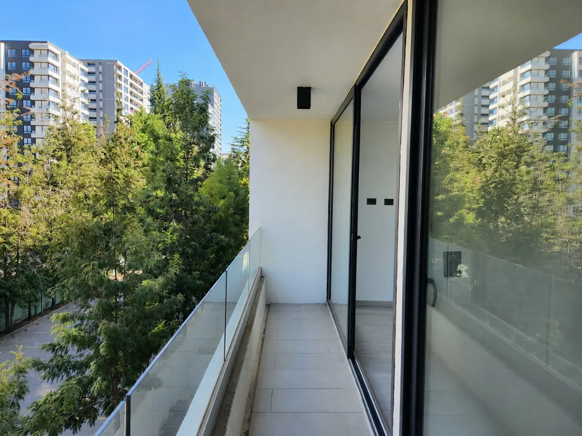 Imagen 2 de 12 de * Promo Arriendo! Piso 5, Sur * 1 Hab/1 Baño, Estac + Bodega