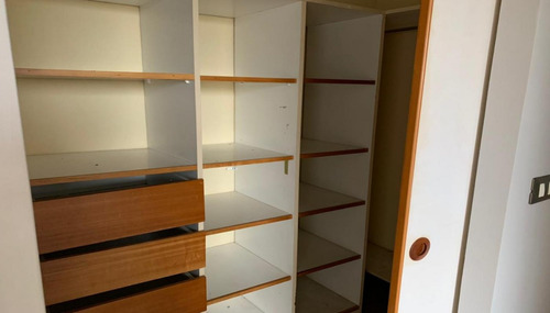 Arriendo Comodo Departamento En Edificio Los Conquistadores.