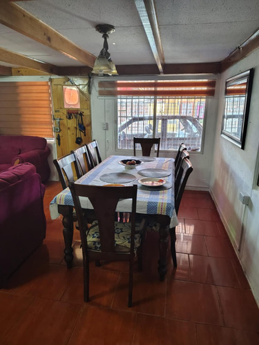 Casa En Venta - Amplia Y Completamente Funcional - Barrio Tr