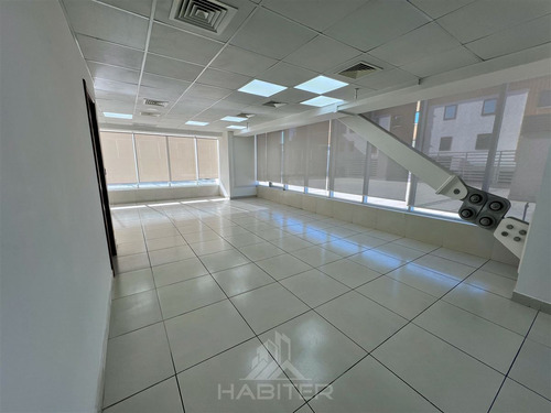 Arrienda Local Comercial Con Planta Libre En Temuco