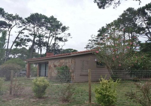 Casa - Punta Del Este. Venta. 3 Dormitorios
