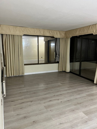 Depto. En Arriendo 4d + 3b + 2e + 1b - Flor De Azucena / Los