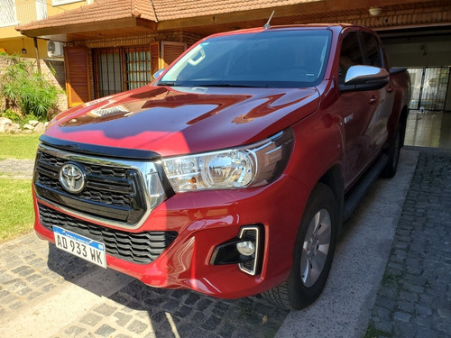 Toyota Hilux 2.8 Cd Srv 177cv 4x4 At 2019