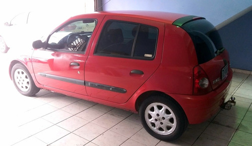 Imagem 2 de 10 de Renault Clio 1.0 16v Rt 5p 2001