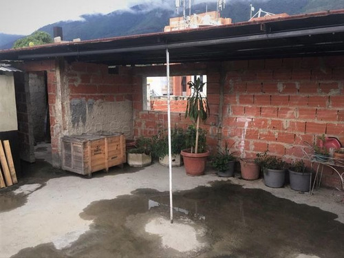 Imagen 11 de 14 de Los Chorros. Se Vende Galpón. Cod. 21-7989