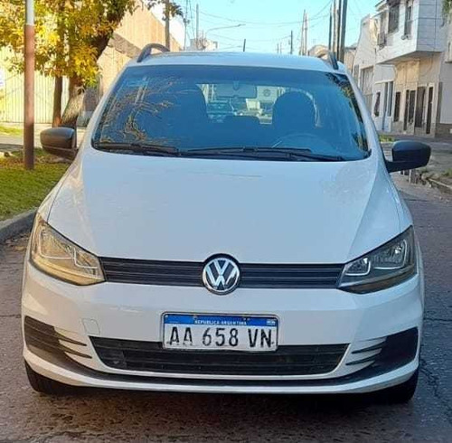 Imagen 7 de 15 de Volkswagen Suran 2016 1.6 Comfortline 101cv Gnc