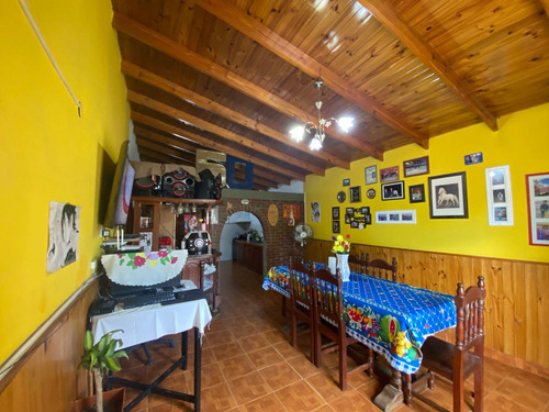 Casa En Venta 3 Dormitorios - Centenario