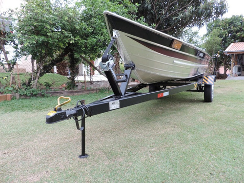 Imagem 2 de 15 de Barco De Alumínio Bico Fino De 5 Metros