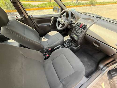 Chevrolet Chevy 1.6 Sedan Mt