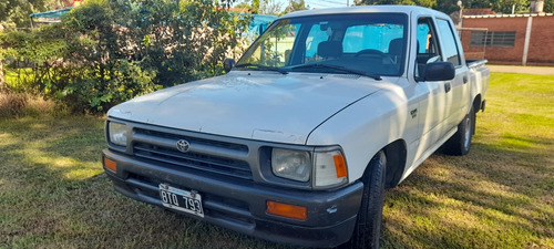 Toyota Hilux 2.8 D/cab 4x2 D Dlx