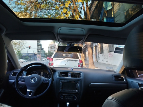 Imagen 8 de 11 de Volkswagen Vento Tsi 2011 Permuto Financio