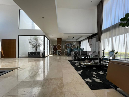 Casa En Venta En Pedregal De Vista Hermosa, De Autor En Fracc