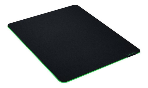 Imagen 2 de 3 de Mouse Pad gamer Razer Gigantus V2 de tela y goma l 400mm x 450mm x 3mm negro