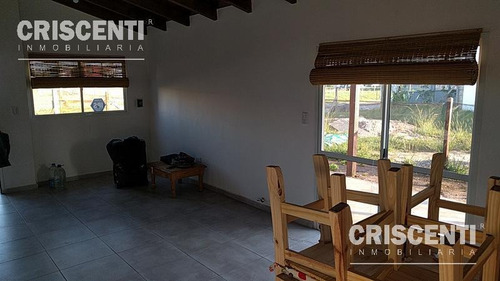 Imagen 5 de 14 de Casa A Estrenar En Barrio Acequias Del Aire - Roldan