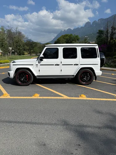 Mercedes-Benz Clase G 5.5l G 63 Amg Biturbo At