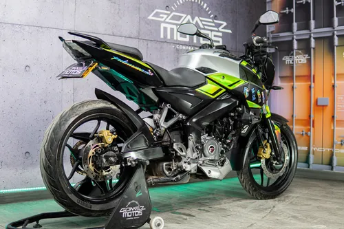 Bajaj Pulsar Ns 200 2021