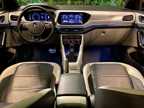 Imagem 10 de 12 de Volkswagen T-cross T-cross Highline 1.4 Tsi Flex 16v 5p Aut