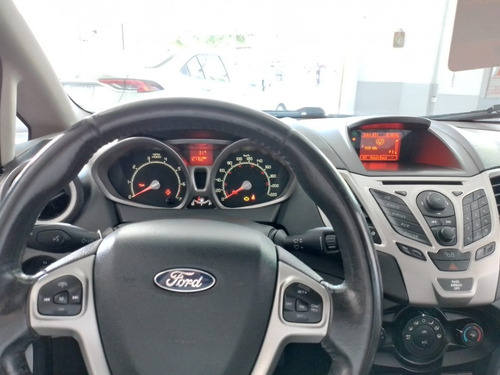 Imagen 11 de 15 de Ford Fiesta Kinetic Design Titanium