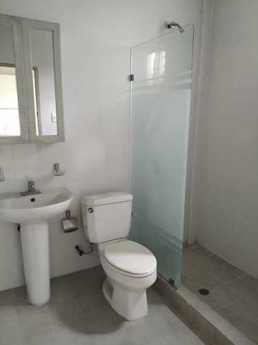 Imagen 6 de 10 de Yasmin Medina Vende Casa En El Placer