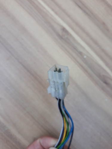 Plug Conector Tomada Chicote Botão Retrovisor Vectra 97/01 (Usado)