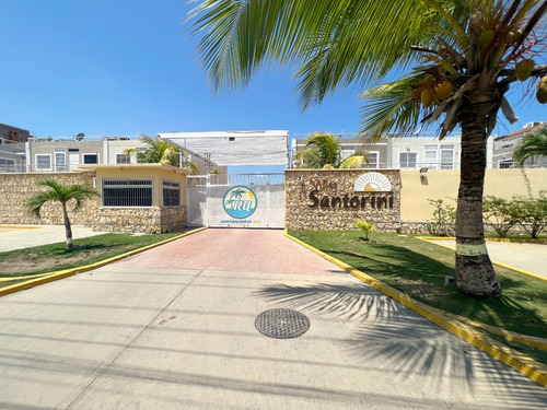 Res. Villas Santorini, Impecable Apartamento Tipo Planta Baja 