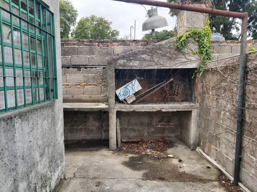 Imagen 17 de 17 de Oportunidad. Ideal Inversión. Renta O Vivienda Para Dos Familias. Buena Ubicación A Pasos De Av. Luis A. De Herrera. Muy Buen Entorno. Dos Casas Del 70 Planchada En Perfecto Estado.