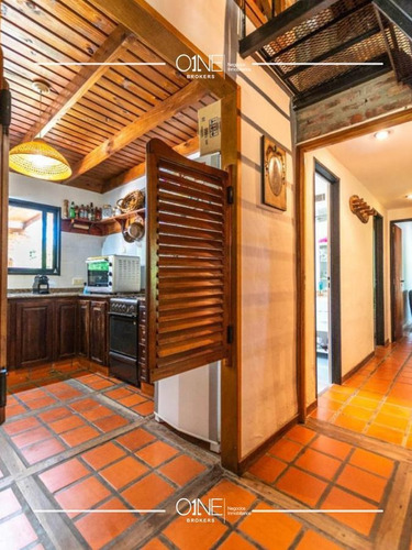 Imagen 9 de 26 de Casa En Espectacular Lote Doble En Esquina !!