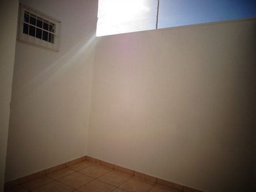 Casa Com Suíte No Parque Dom Pedro I Próximo Unesp