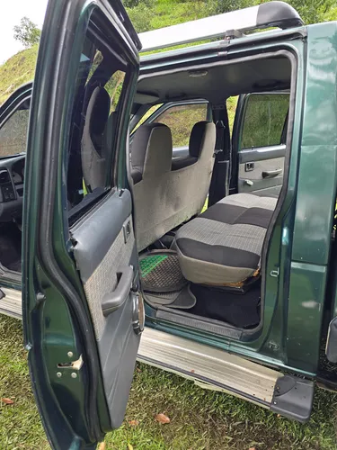 Nissan D21 2.4 4x2