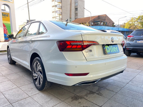 Imagen 7 de 15 de Volkswagen Vento 1.4 Highline 150cv At 0km 2021 46655831