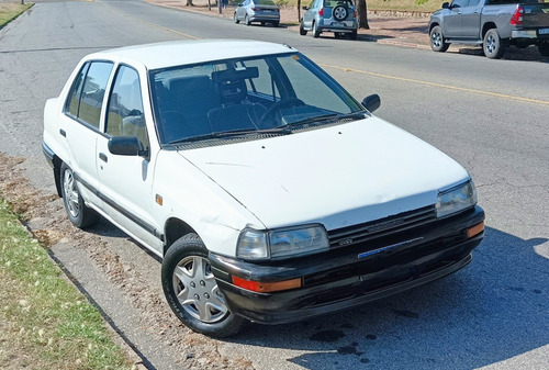 Daihatsu Charade Sedan 1.3 - 16 Válvulas