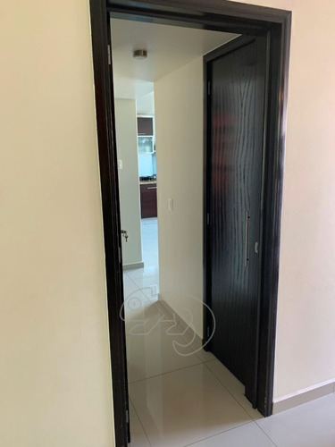 Imagen 7 de 30 de Casa En Venta En Satélite. Con Amplios Espacios.