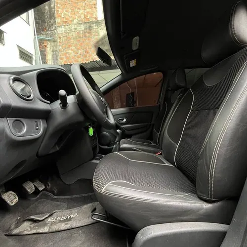 Renault Stepway Intens Mt 1,6cc 2022 Marca: Renault Línea O