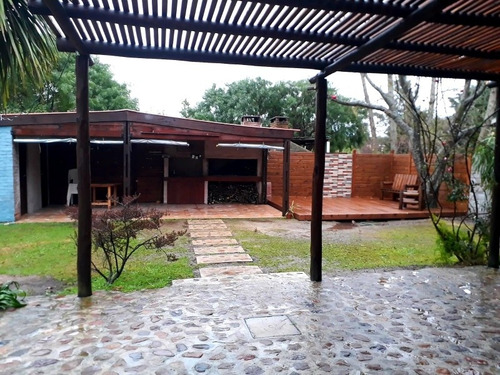 Imagen 7 de 23 de Los Robles,comoda Casa Para 8 Personas, 2 De La Playa