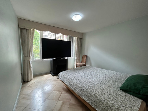 Metro El Golf, 3dorm.+3baños + 2estac +1bod. -amoblado Codjc