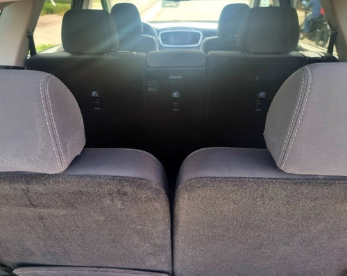 Imagen 10 de 13 de Kia Sorento 2.4 Lx At 2019