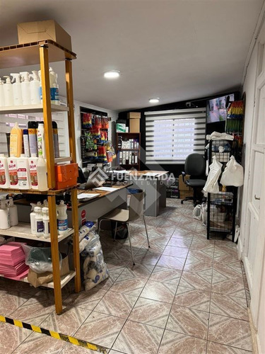 Casa En Venta De 2 Dorm. En Macul