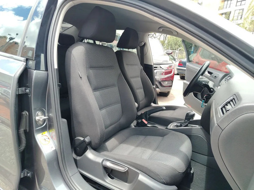 Volkswagen Jetta Comfortline Sedan Sec 2,0