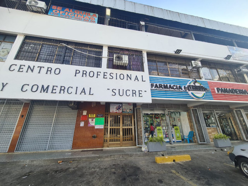 Oficina C.comercial Y Profesional Sucre. Calle Sucre. Casco Central De Tocuyito