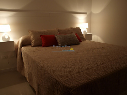 Punta Del Este, Apartamento Zona Brava- Ref: 11650