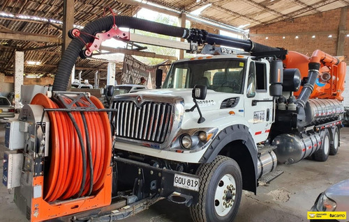 International Vactor 2100