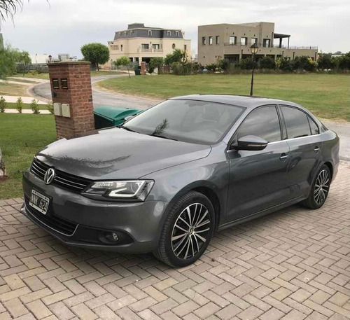 Volkswagen Vento 2.0 Sportline Tsi 200cv Bi-xenon Dsg 2014