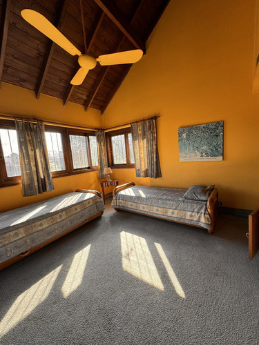 Importante Casa A Reciclar En Excelente Lote De 820 M²