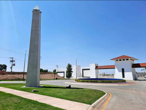 Venta De Terreno En Fraccionamiento Punta Diamante San Luis Potosi.