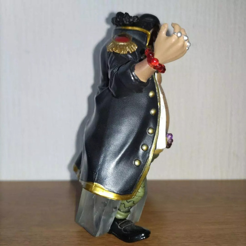 Figura Marshall D Teach Barbanegra 10 Cm One Piece Bandai (Usado)